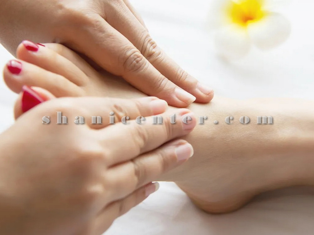 پدیکور تخصصی به همراه کفسابی با کوکتل و پدی ژل (7)