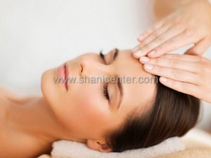 ماساژ صورت برای جوش