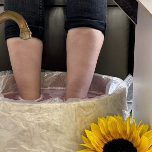 پدیکور و ژلیش ناخن (1)