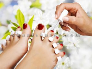 پدیکور تخصصی به همراه کفسابی با کوکتل و پدی ژل (9)